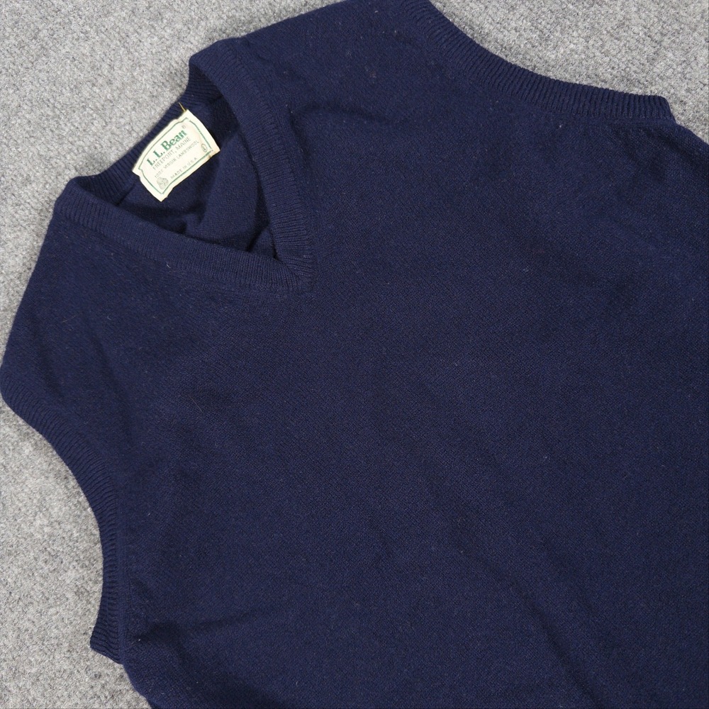 LL Bean Men Large Navy Blue 100% Lambswool V-Neck Sweater Vest Made in USA #4841